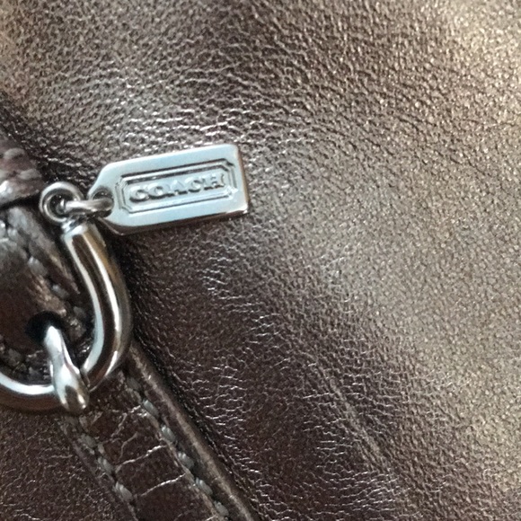 Coach clutch - Picture 2 of 5